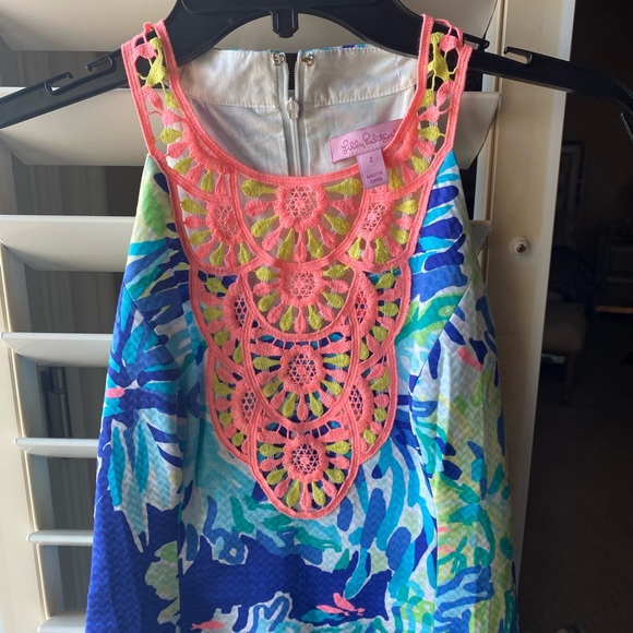 EUC ONLY USED ONCE LILLY PULITZER SHIFT SIZE 2!!! - Picture 5 of 6